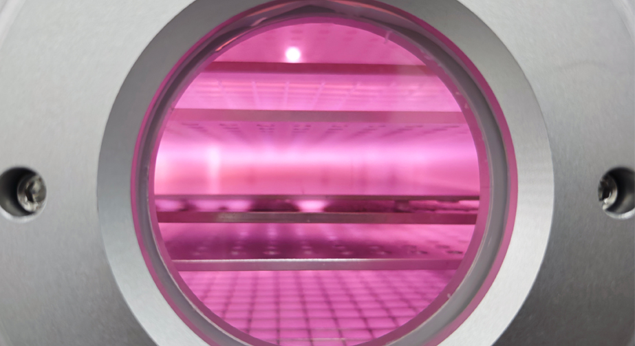 氧等離子體處理對(duì)碳納米管CNTs薄膜結(jié)構(gòu)與性能的影響